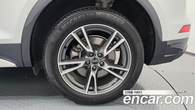 Audi Q5 (FY) 45 TFSI Quattro 2022 — фото 21