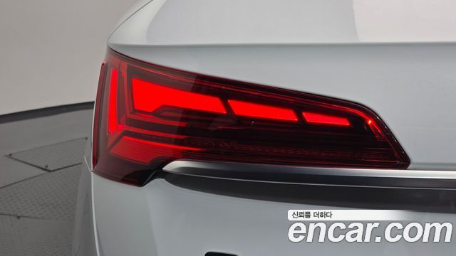 Audi Q5 (FY) 45 TFSI Quattro 2022 — фото 23