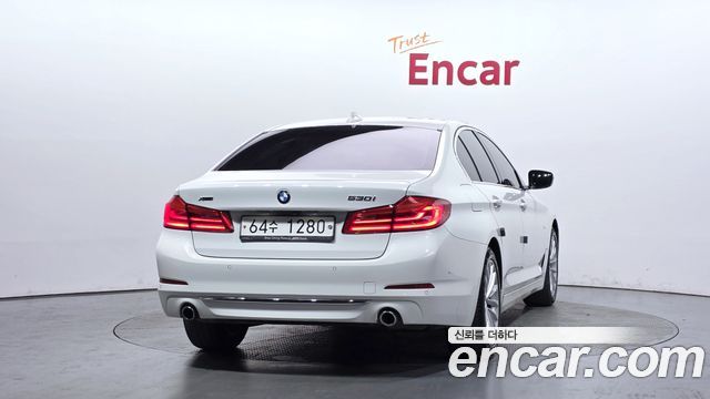 BMW 5 Series (G30) 530i xDrive Luxury Plus 2018 — фото 4