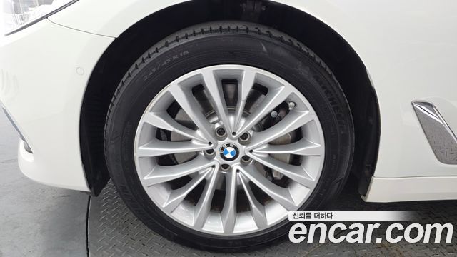 BMW 5 Series (G30) 530i xDrive Luxury Plus 2018 — фото 5