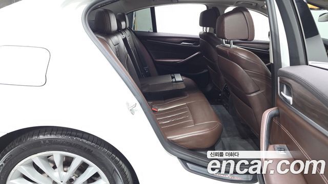 BMW 5 Series (G30) 530i xDrive Luxury Plus 2018 — фото 12
