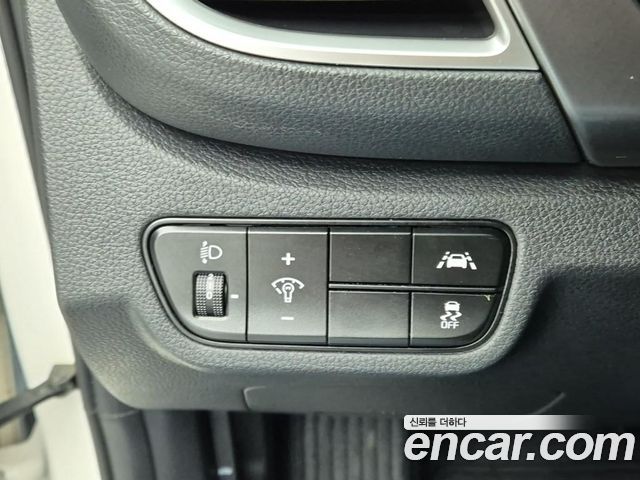 Kia Seltos Gasoline 1.6 Turbo 4WD Signature 2022 — фото 22