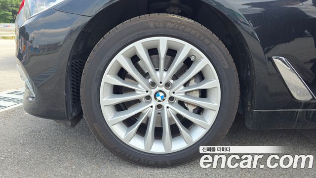 BMW 5 Series (G30) 530i xDrive Luxury Plus 2019 — фото 5