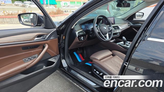 BMW 5 Series (G30) 530i xDrive Luxury Plus 2019 — фото 10