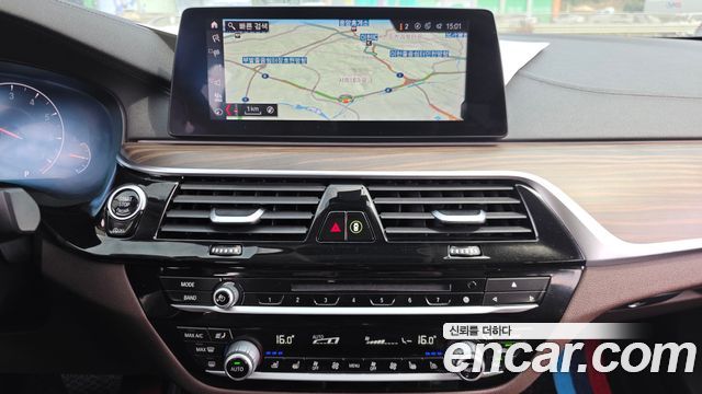 BMW 5 Series (G30) 530i xDrive Luxury Plus 2019 — фото 14