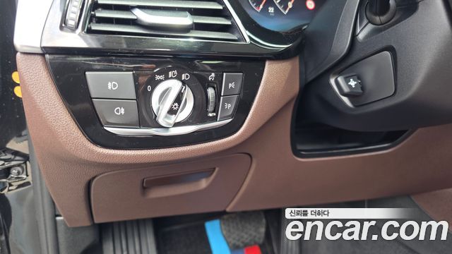 BMW 5 Series (G30) 530i xDrive Luxury Plus 2019 — фото 29