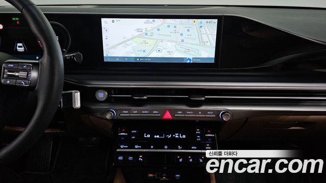 Hyundai Grandeur (GN7) 2,5 Gasoline 2WD Premium 2023 — фото 12