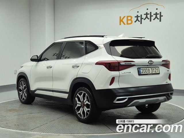 Kia Seltos Gasoline 1.6 Turbo 4WD Signature 2022 — фото 3
