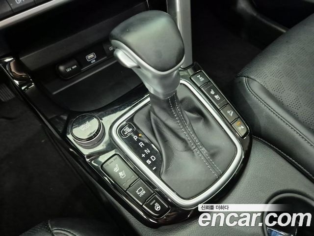 Kia Seltos Gasoline 1.6 Turbo 4WD Signature 2022 — фото 9