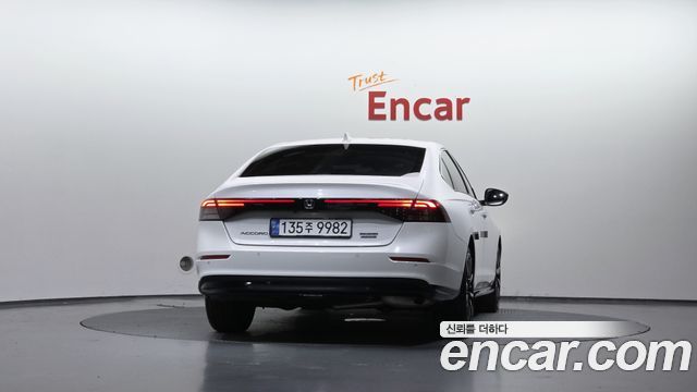 Honda Accord (XI) 2.0 Hybrid Touring 2024 — фото 4