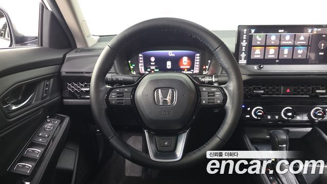Honda Accord (XI) 2.0 Hybrid Touring 2024 — фото 13