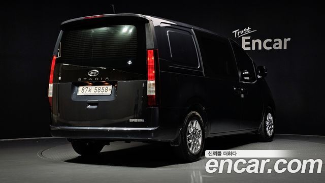 Hyundai Staria Cargo 5-Seater Modern 2022 — фото 2