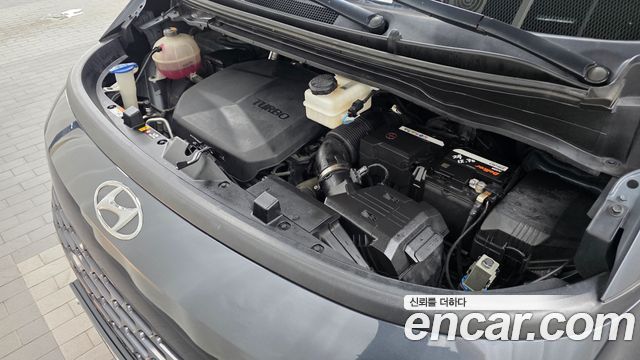 Hyundai Staria Cargo 5-Seater Modern 2022 — фото 6