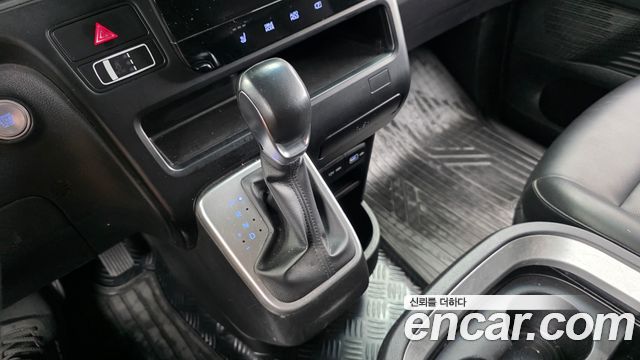 Hyundai Staria Cargo 5-Seater Modern 2022 — фото 9