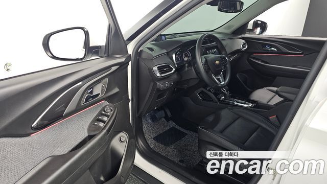 Chevrolet Trailblazer 1.3 Turbo 2WD Premier 2023 — фото 10