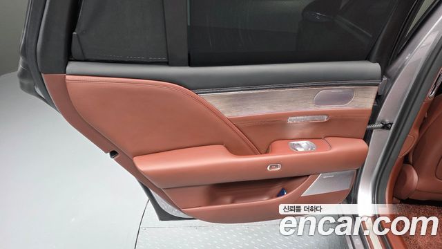 Genesis G90 (RS4) Gasoline 3.5 Turbo AWD 2022 — фото 25