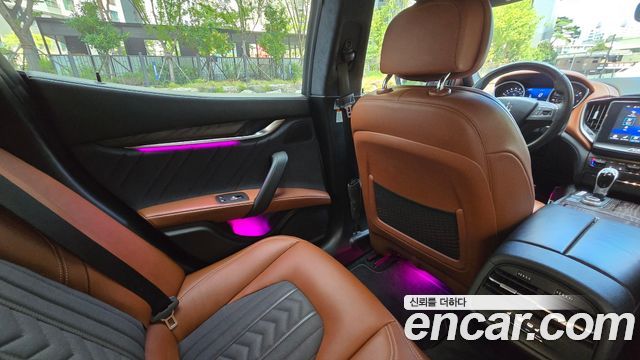 Maserati Ghibli 3.0 Diesel GranLusso 3rd 2018 — фото 19