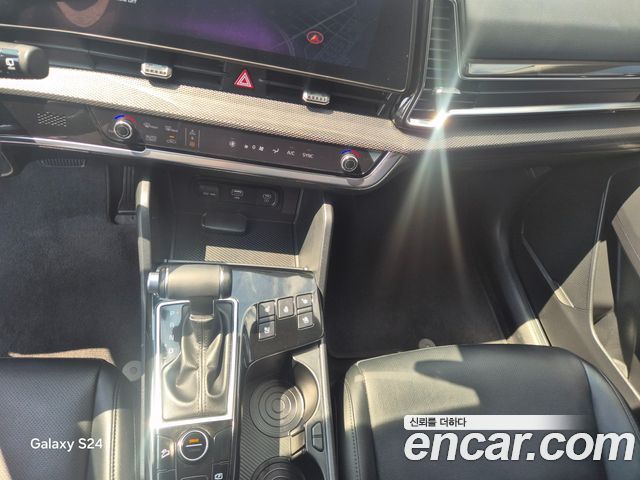 Kia Sportage (V) Diesel 2.0 4WD Prestige 2024 — фото 18