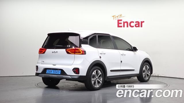 Kia Niro Plus Earth 2024 — фото 2