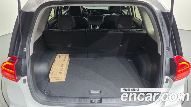 Kia Niro Plus Earth 2024 — фото 37