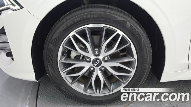 Kia K5 (III) 2.0 LPI Noblesse 2021 — фото 5