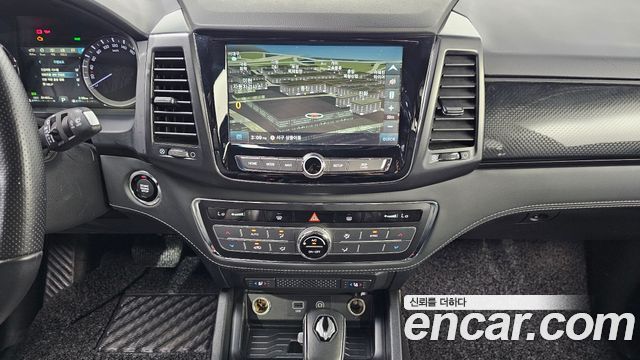 KG Mobility (SsangYong) Rexton Sports Khan Diesel 2.2 4WD Noblesse (Leaf) 2020 — фото 13