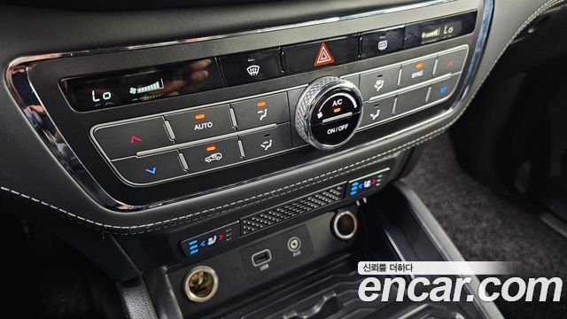 KG Mobility (SsangYong) Rexton Sports Khan Diesel 2.2 4WD Noblesse (Leaf) 2020 — фото 18