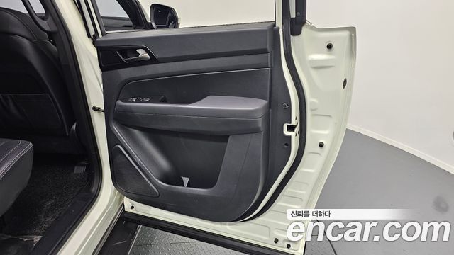 KG Mobility (SsangYong) Rexton Sports Khan Diesel 2.2 4WD Noblesse (Leaf) 2020 — фото 25