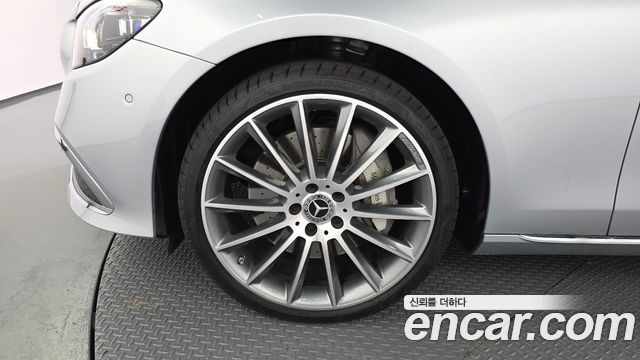 Mercedes-Benz E-Class (W213) E450 4MATIC Exclusive 2023 — фото 5