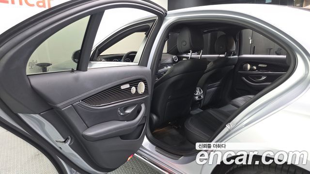 Mercedes-Benz E-Class (W213) E450 4MATIC Exclusive 2023 — фото 32