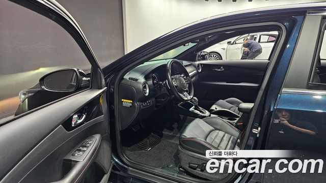 Kia K3 5Door GT Signature 2021 — фото 10