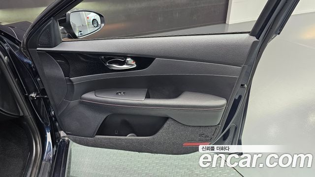 Kia K3 5Door GT Signature 2021 — фото 30
