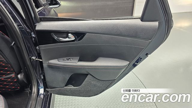 Kia K3 5Door GT Signature 2021 — фото 31