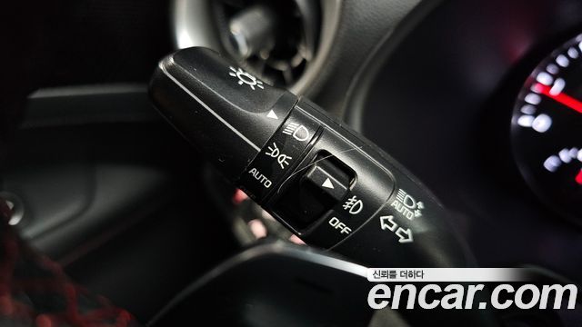 Kia K3 5Door GT Signature 2021 — фото 33