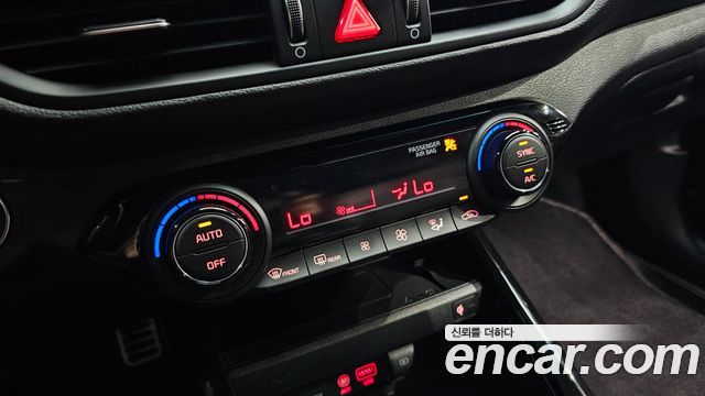Kia K3 5Door GT Signature 2021 — фото 34