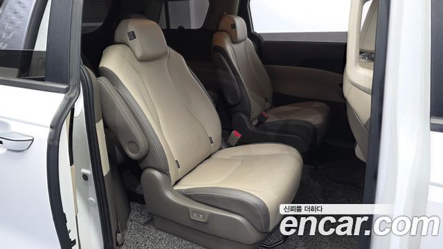 Kia Carnival (IV) Diesel 9-Seater Prestige 2021 — фото 11