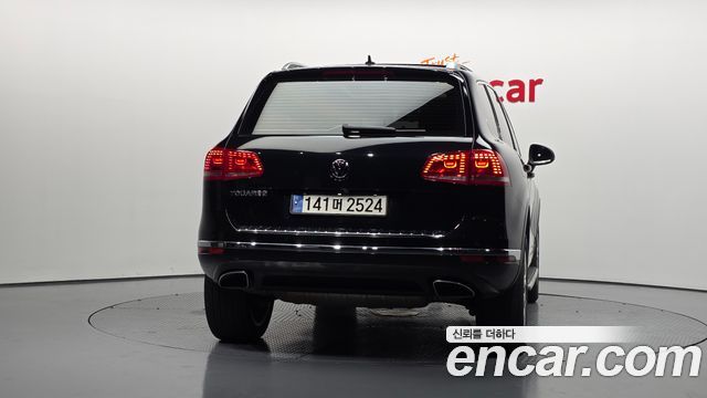 Volkswagen Touareg V6 3.0 TDI Bluemotion Premium 7P5 2015 — фото 4