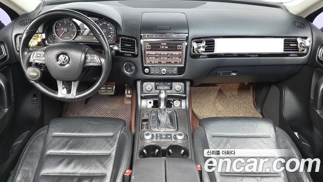 Volkswagen Touareg V6 3.0 TDI Bluemotion Premium 7P5 2015 — фото 7