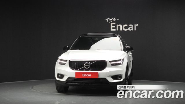 Volvo XC40 T4 R-Design 2020 — фото 3