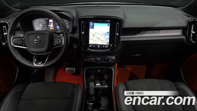 Volvo XC40 T4 R-Design 2020 — фото 7
