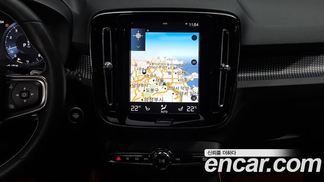 Volvo XC40 T4 R-Design 2020 — фото 15