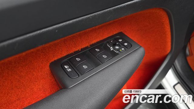 Volvo XC40 T4 R-Design 2020 — фото 31