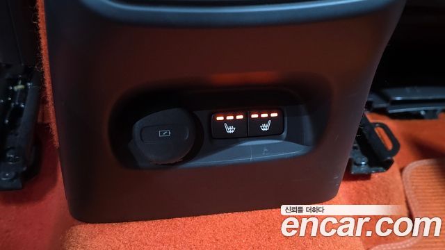 Volvo XC40 T4 R-Design 2020 — фото 34