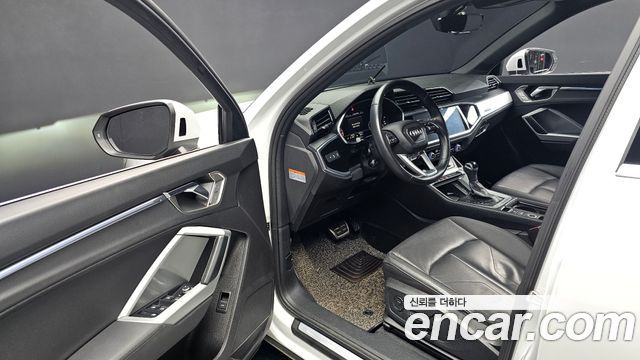 Audi Q3 (F3) 35 TDI Premium 2020 — фото 10
