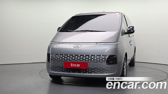 Hyundai Staria L3.5 Cargo 5-Seater Modern 2023 — фото 3