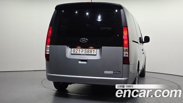 Hyundai Staria L3.5 Cargo 5-Seater Modern 2023 — фото 4