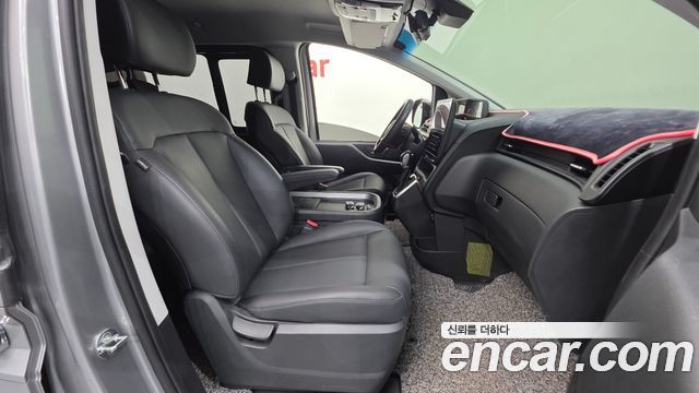 Hyundai Staria L3.5 Cargo 5-Seater Modern 2023 — фото 10