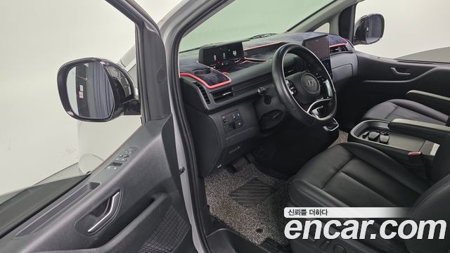 Hyundai Staria L3.5 Cargo 5-Seater Modern 2023 — фото 15