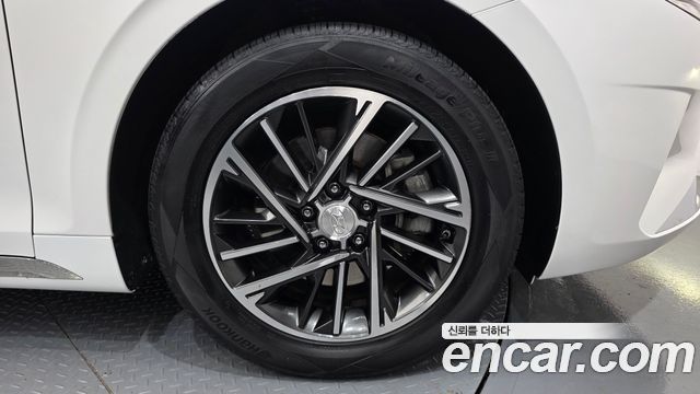 Hyundai Grandeur (IG) 3.0 LPi Rent Car Premium 2022 — фото 5