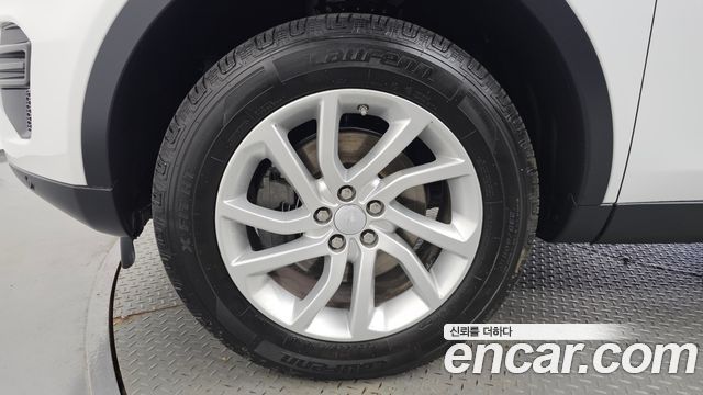 Land Rover Discovery Sport 2.0 TD4 SE (150PS) 2018 — фото 5